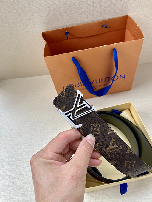ヴィトン  ベルト スーパーコピー Louis Vuitton 40mm モノグラムエクリプス ダブルフェイス ベルト