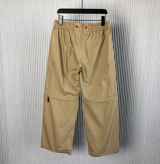 モンクレールパンツスーパーコピー MONCLERカーキ色の紐付きコットンワークショートパンツ・ロングパンツ