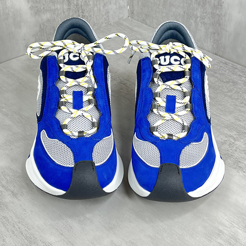 グッチスーパーコピー   Gucciの最新ヒットRUNシリーズスニーカー