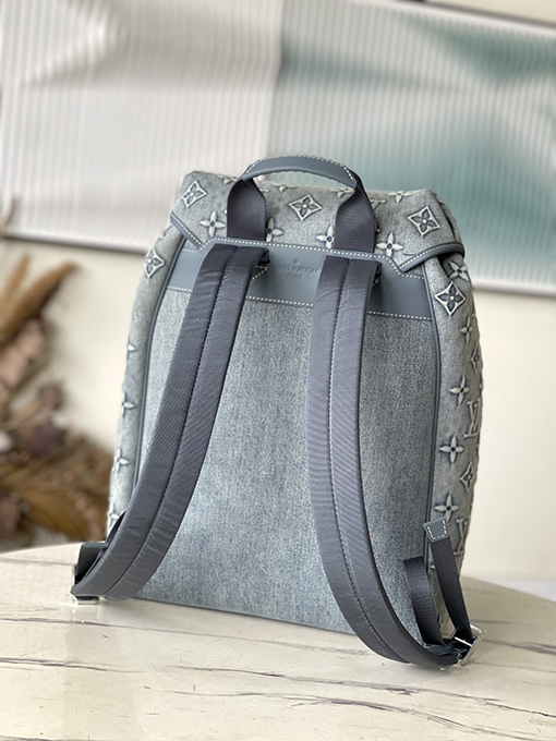 ヴィトンリュックサック スーパーコピー ダブルショルダーバッグ、モノグラム柄の浮き彫り刺繍入りジーンズ生地 M22534