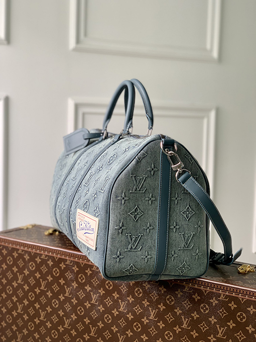 ヴィトンショルダー バックスーパーコピー Keepall Bandoulière 50 旅行バッグ、モノグラム柄で週末短旅行に最適 M22532