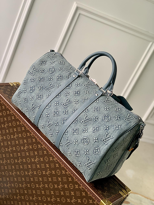 ヴィトンショルダー バックスーパーコピー Keepall Bandoulière 50 旅行バッグ、モノグラム柄で週末短旅行に最適 M22532