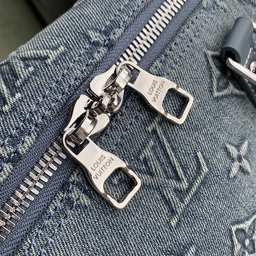 ヴィトンショルダー バックスーパーコピー Keepall Bandoulière 50 旅行バッグ、モノグラム柄で週末短旅行に最適 M22532