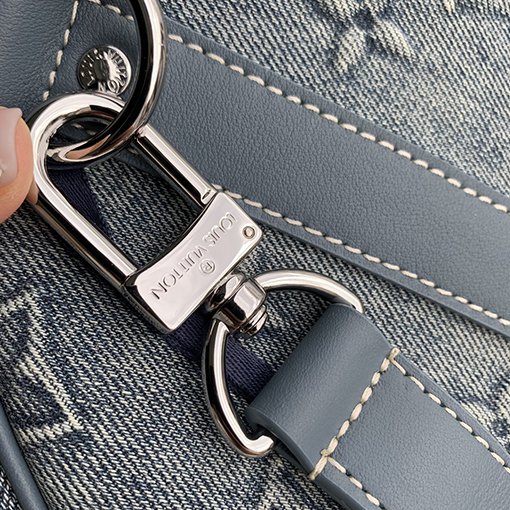 ヴィトンショルダー バックスーパーコピー Keepall Bandoulière 50 旅行バッグ、モノグラム柄で週末短旅行に最適 M22532