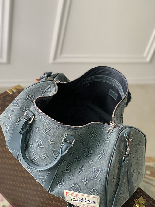 ヴィトンショルダー バックスーパーコピー Keepall Bandoulière 50 旅行バッグ、モノグラム柄で週末短旅行に最適 M22532