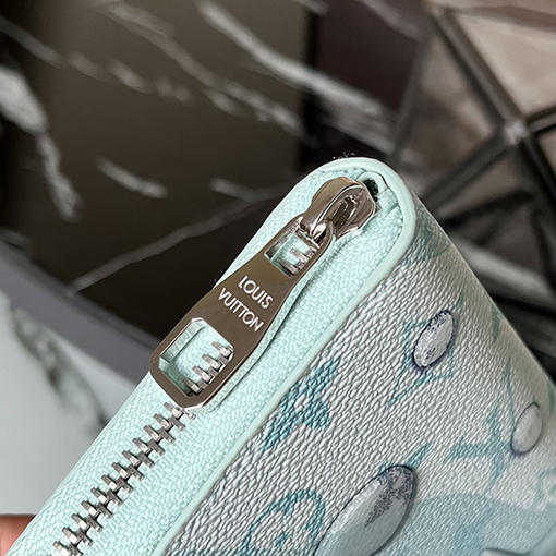 ヴィトン 財布 スーパーコピー Louis Vuitton モノグラム アクアガーデン ラインのZippy財布 M82305