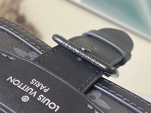 ヴィトン ショルダーバッグ スーパーコピー コンパクトで身近 携帯電話や小物を持ち運ぶのに適したアイテム  M45912