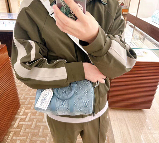 ヴィトン ショルダーバッグ スーパーコピー Keepall Bandoulière 25 M22762