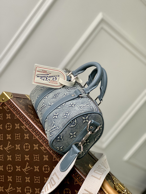 ヴィトン ショルダーバッグ スーパーコピー Keepall Bandoulière 25 M22762