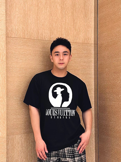 ヴィトンニット Tシャツスーパーコピー Louis Vuitton ダブルフィギュア フラワーニット ショートスリーブTシャツ
