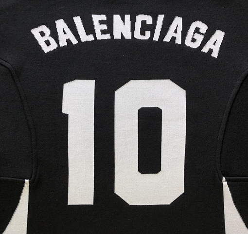 バレンシアガ  ニット セーター BALENCIAGAスーパーコピー ハイネック サッカー ニット