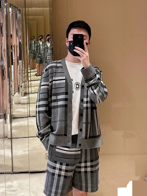 バーバリーカーディガン スーパーコピー  BURBERRY グレーチェック柄 ラウンドネックカーディガン