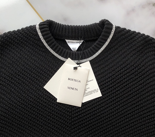 ボッテガヴェネタ ニット セータースーパーコピ BOTTEGA VENETAー 逆三角形デザイン プルオーバーニット