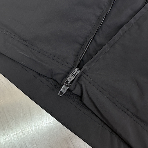 バレンシアガ ジャケット コピー BALENCIAGA ロゴプリント フーディーウィンドブレーカー
