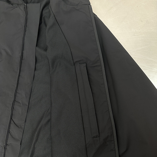 バレンシアガ ジャケット コピー BALENCIAGA ロゴプリント フーディーウィンドブレーカー