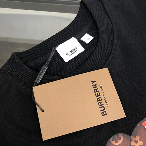 バーバリー スーパーコピー 23ss新品 胸リングタグ BURBERRY刺繍 長袖シャツ