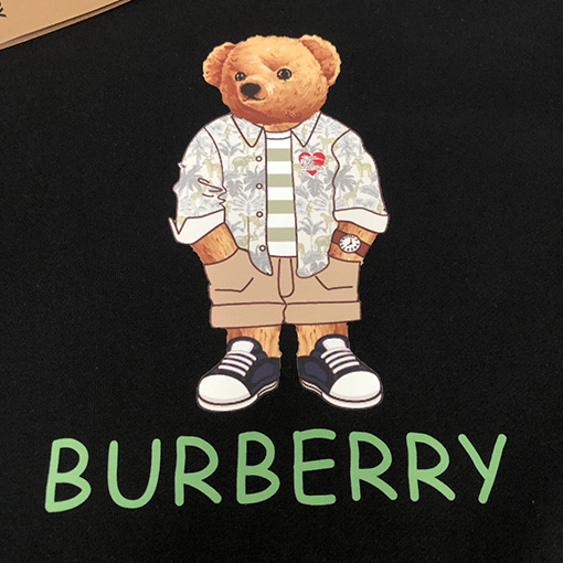 バーバリーコピー 2023秋冬カップルのガードルが衝撃的に登場 BURBERRY 長袖 Tシャツ