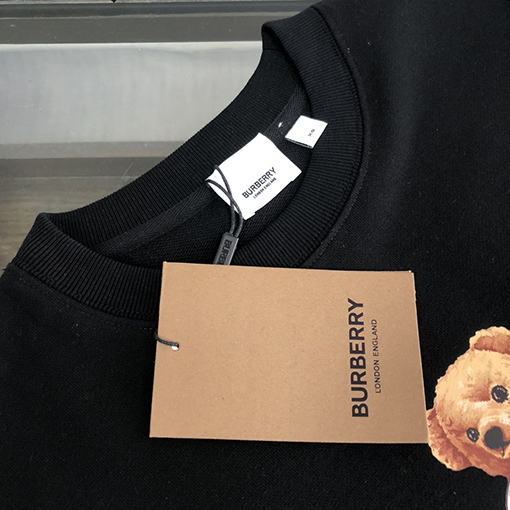 バーバリーコピー 2023秋冬カップルのガードルが衝撃的に登場 BURBERRY 長袖 Tシャツ