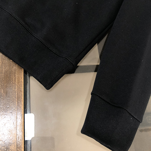 バーバリーコピー 2023秋冬カップルのガードルが衝撃的に登場 BURBERRY 長袖 Tシャツ