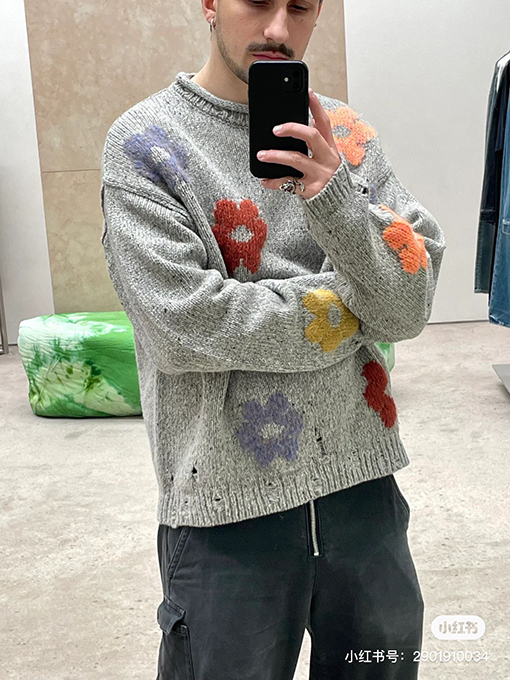 acne studios ニット セーター スーパーコピー 破れた穴の花柄セーター