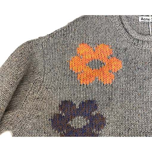 acne studios ニット セーター スーパーコピー 破れた穴の花柄セーター