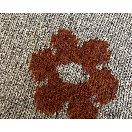 acne studios ニット セーター スーパーコピー 破れた穴の花柄セーター