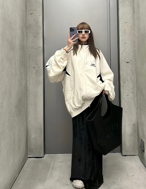 バレンシアガ アウター スーパーコピー BALENCIAGA 立体的なカラーブロックデザイン スポーティ オーバーサイズ