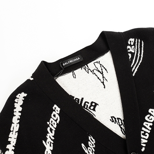 バレンシアガットカーディガン スーパーコピー BALENCIAGAロゴマニア オールオーバー ブラック&ホワイト ニットカーディガン