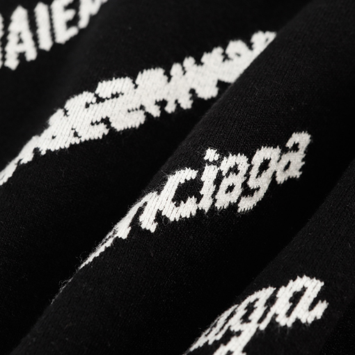 バレンシアガットカーディガン スーパーコピー BALENCIAGAロゴマニア オールオーバー ブラック&ホワイト ニットカーディガン