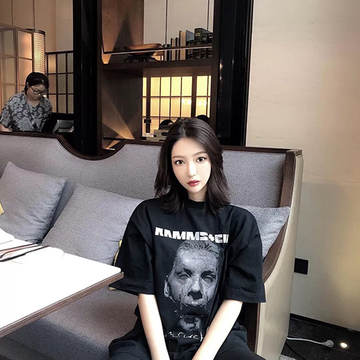 ヴェトモン 半袖Tシャツ コピー VETEMENTS ドイツ戦車アンチウォーシンボルプリント