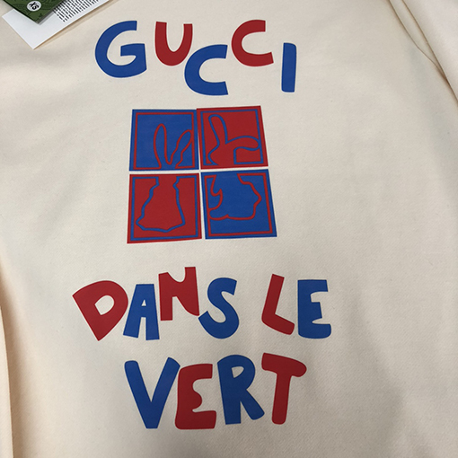 グッチ スウェットTシャツ   スーパーコピー  GUCCI カラフルな文字 プリントフーディー