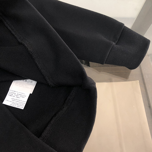 グッチ スウェットTシャツ   スーパーコピー  GUCCI カラフルな文字 プリントフーディー