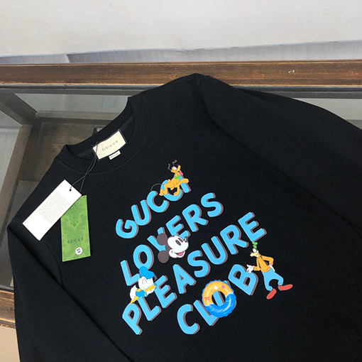 グッチ スウェットTシャツ コピー GUCCIレター プリントフーディー、自由な組み合わせでカッコ良さ満点