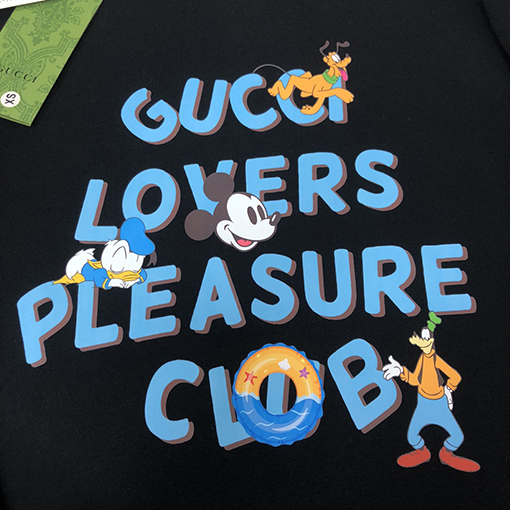 グッチ スウェットTシャツ コピー GUCCIレター プリントフーディー、自由な組み合わせでカッコ良さ満点
