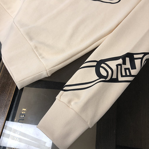 フェンディ スウェットTシャツ ピンバックル クラスプ FF  プリント
