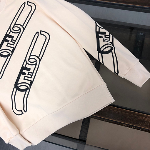 フェンディ スウェットTシャツ ピンバックル クラスプ FF  プリント