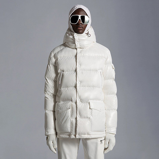 モンクレール ダウンジャケット スーパーコピー MONCLER ミディアムダウンジャケット、高品質のインポート金具付きカスタムアイテム