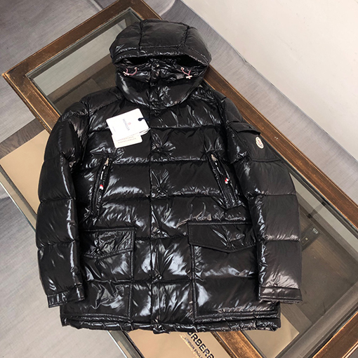 モンクレール ダウンジャケット スーパーコピー MONCLER ミディアムダウンジャケット、高品質のインポート金具付きカスタムアイテム