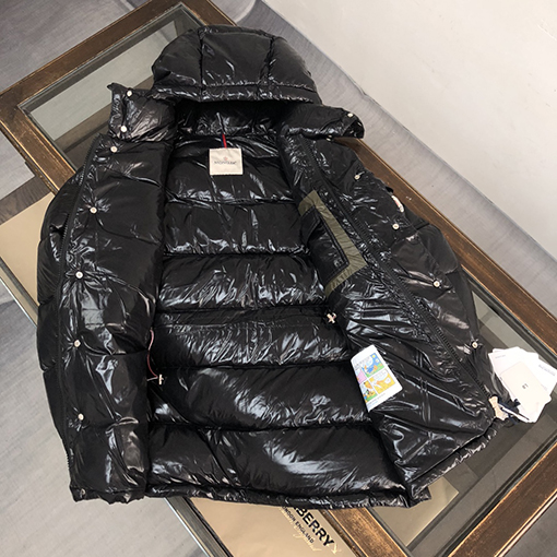 モンクレール ダウンジャケット スーパーコピー MONCLER ミディアムダウンジャケット、高品質のインポート金具付きカスタムアイテム
