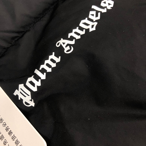 モンクレール  x パームエンジェルス  コラボの限定商品    MONCLER   袖ストライプ アームデザイン