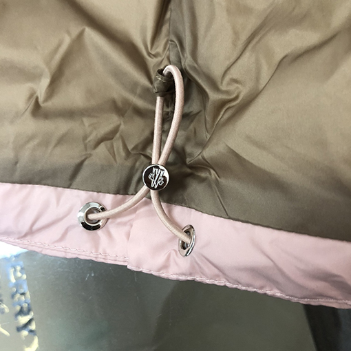 モンクレール  x パームエンジェルス  コラボの限定商品    MONCLER   袖ストライプ アームデザイン