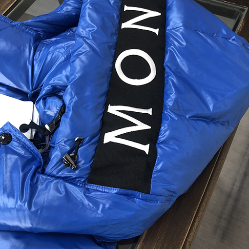 モンクレール ダウン スーパーコピー ロゴ入りMONCLER