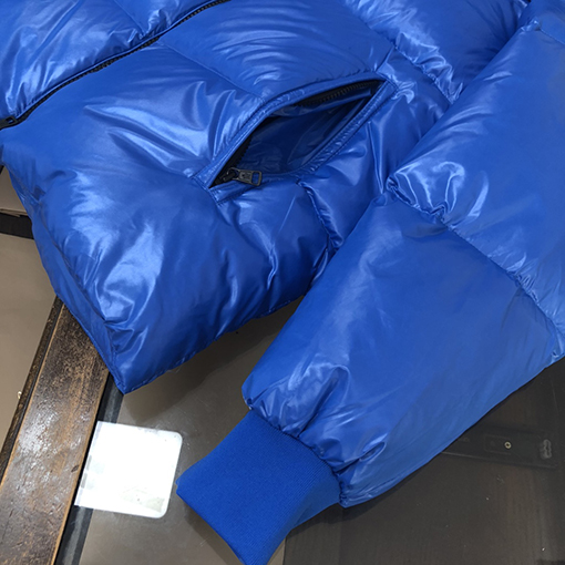 モンクレール ダウン スーパーコピー ロゴ入りMONCLER