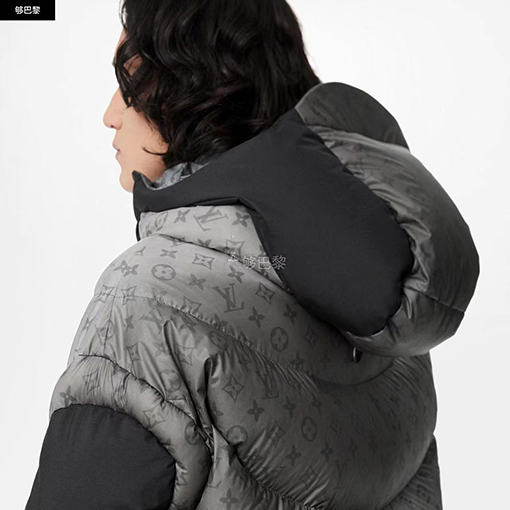 ヴィトンダウンジャケットアウター Louis Vuitton モノグラム 生地は温度によって変色
