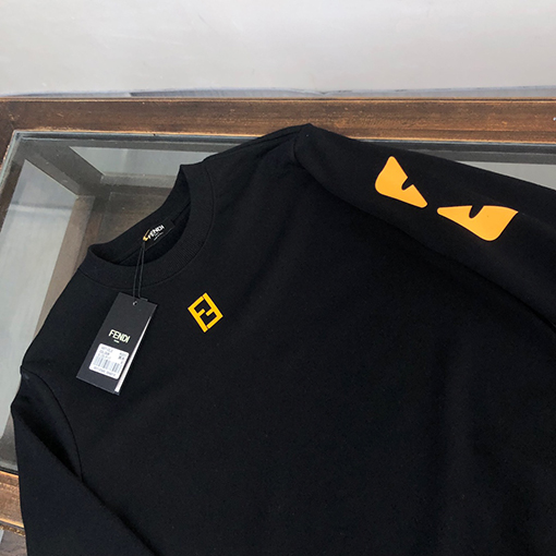 フェンディスウェットTシャツ スーパーコピー 前胸のFFロゴ ラウンドネック長袖