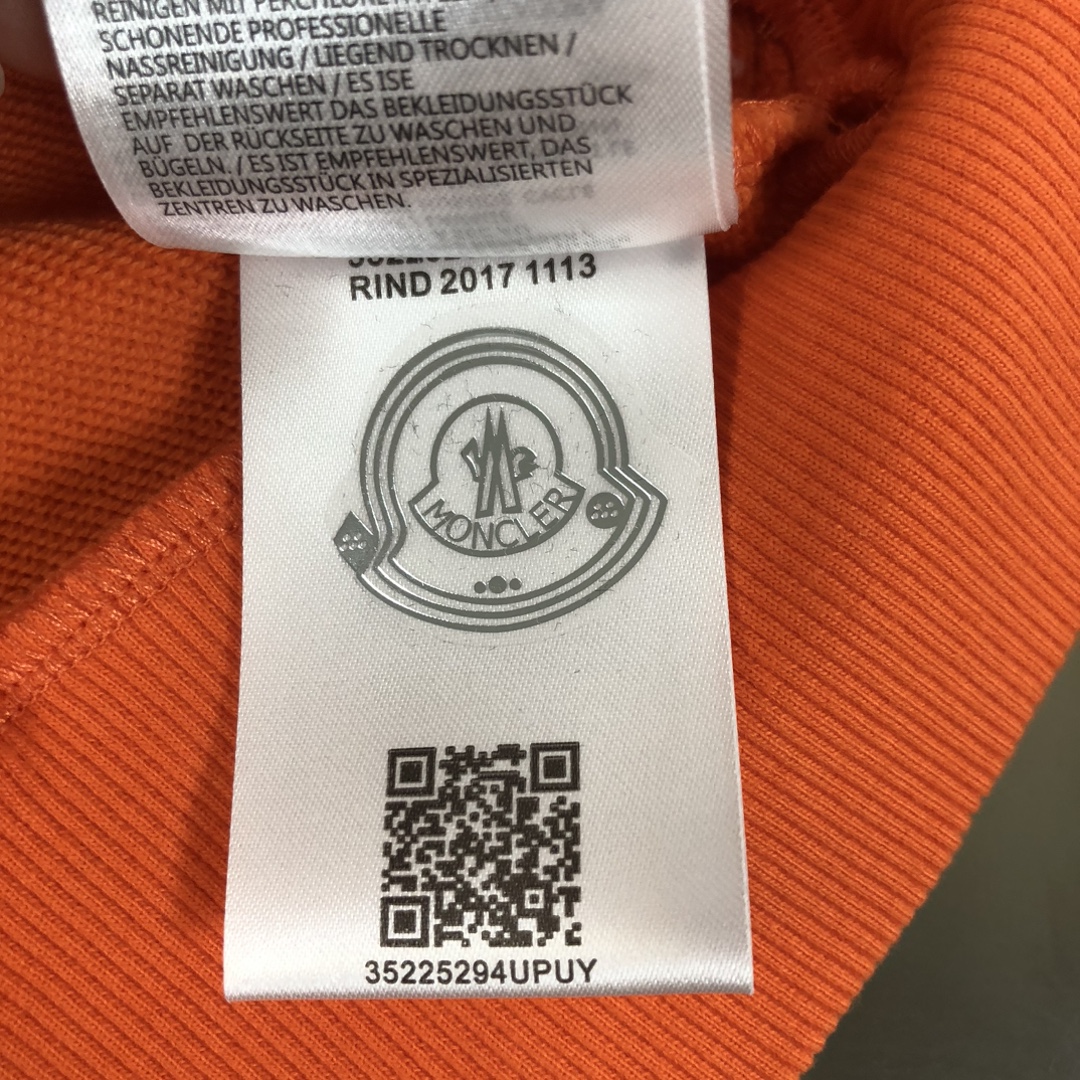 モンクレール スウェット長袖 Tシャツ ト MONCLER トレンディなラウンドネックプリントスウェットTシャツ
