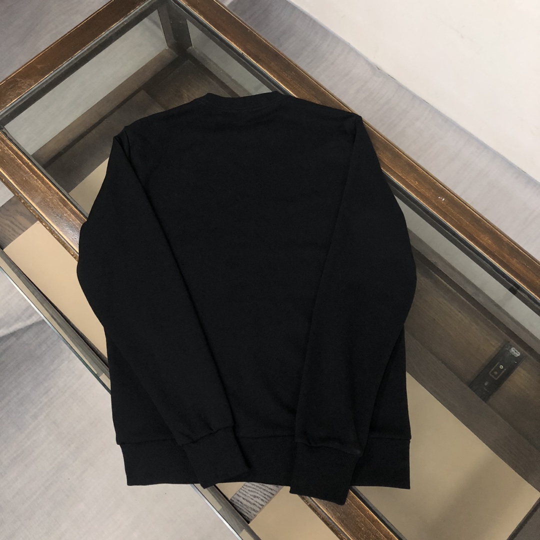 フェンディスウェット Tシャツ ト スーパーコピー FENDI オシャレ感満載の丸首プリントパーカー