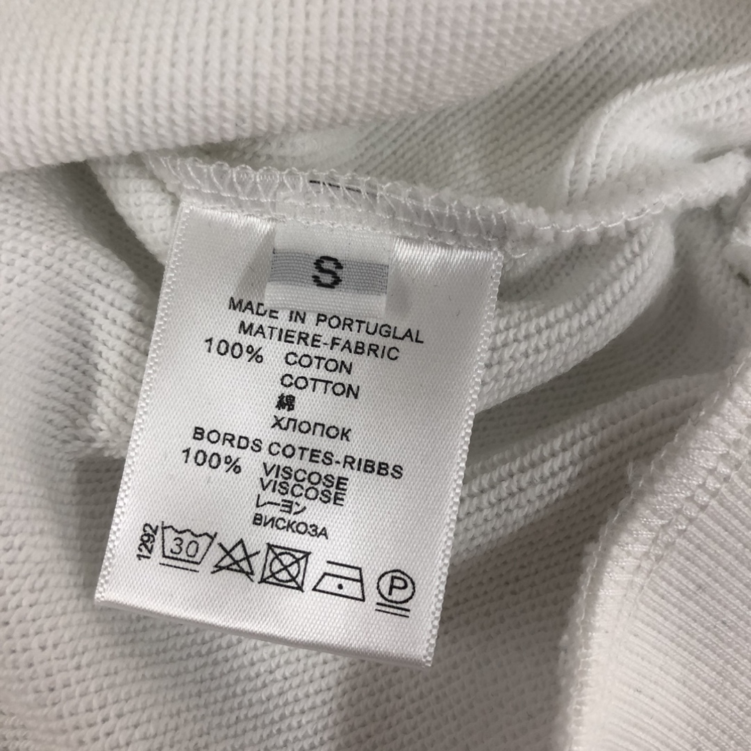 モンクレール スウェット Tシャツ ト スーパーコピー   MONCLER  カラフルな印花が目を引く人気のスウェットシャツ