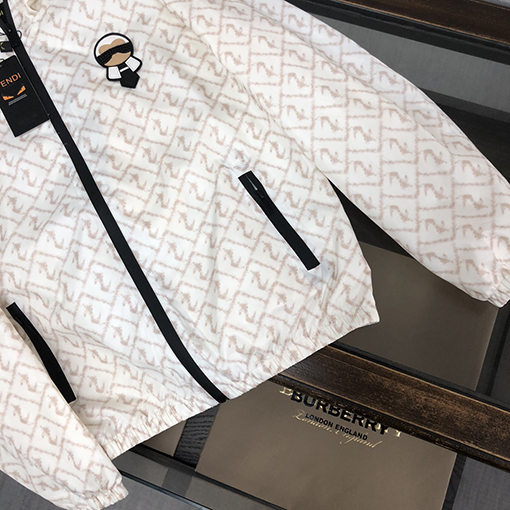 フェンディアウター スーパーコピー  FENDIジップアップ ジャケット アウター