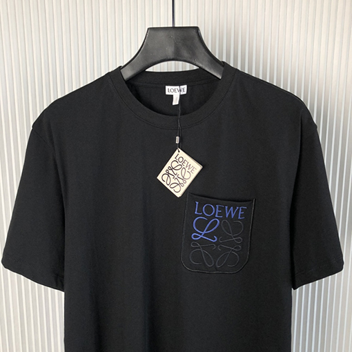 ロエベ 半袖Tシャツスーパーコピー  LOEWE ブルー刺繍ポケットと丸襟、爽やかな半袖Tシャツ
